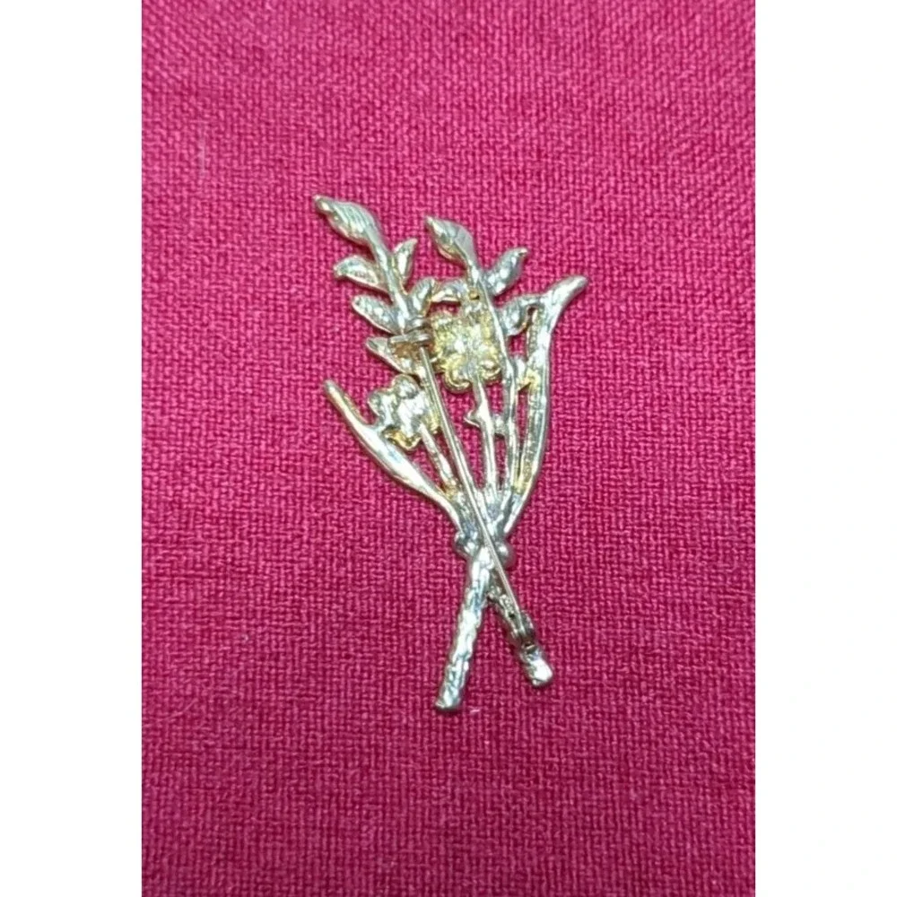 Vintage Rembrandt Gold Tone Bouquet Brooch Rhinestone Flowers‎